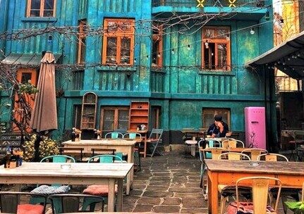Made in Blue, Sofia Made in Blue, Sofia